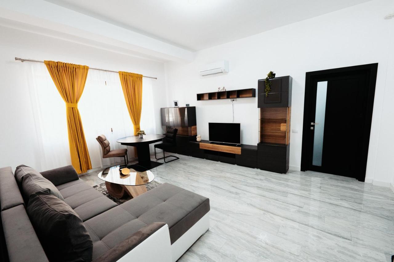 Luxury Cozy Apartments - City Center Sučava Exteriér fotografie