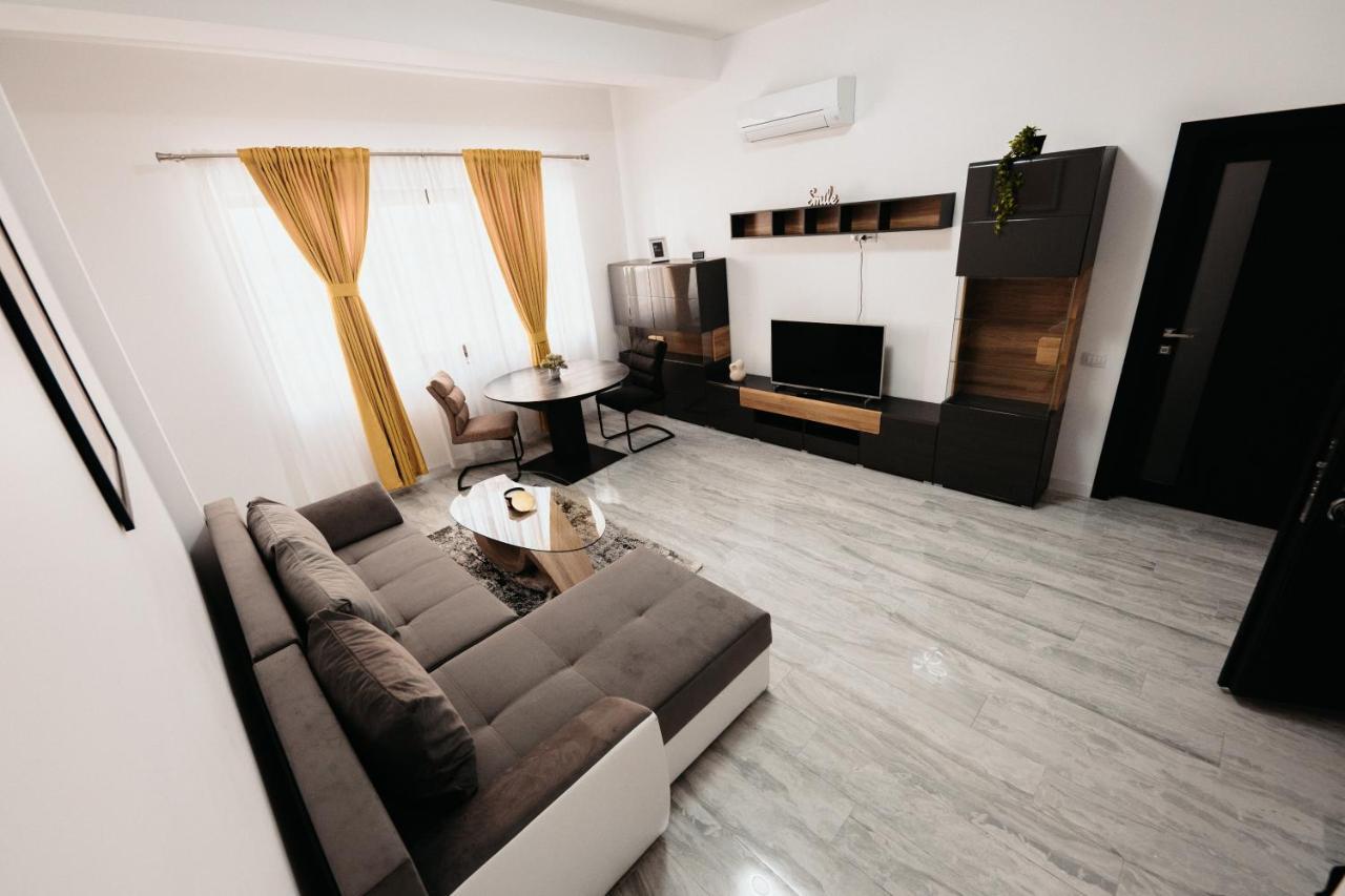 Luxury Cozy Apartments - City Center Sučava Exteriér fotografie