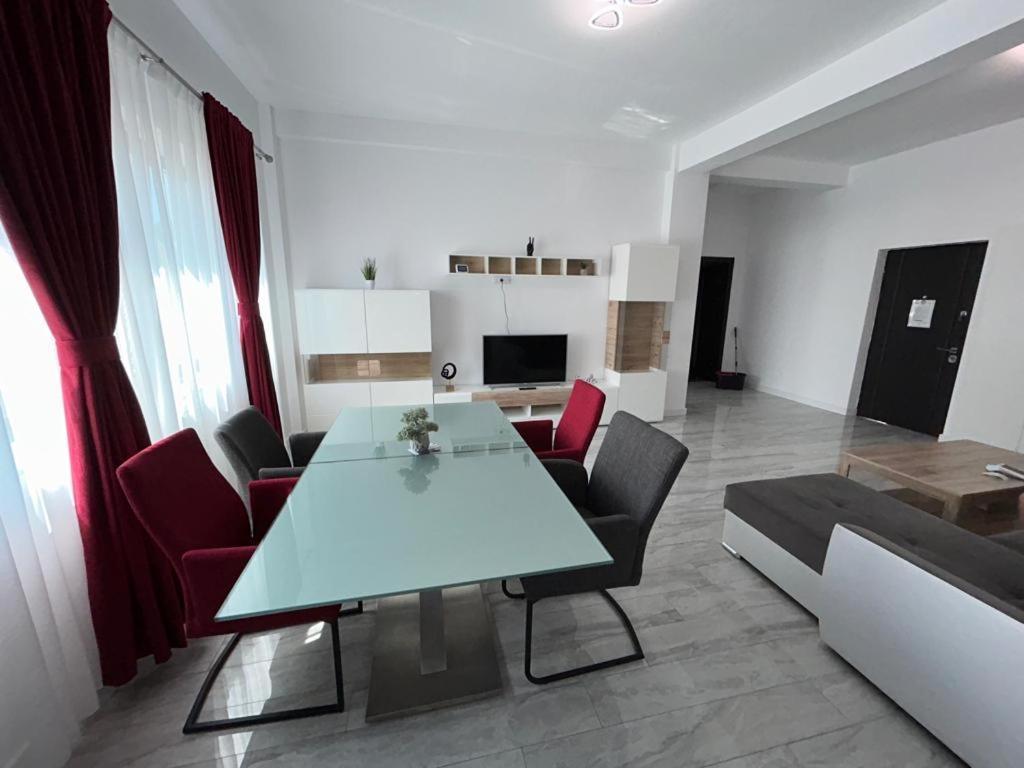 Luxury Cozy Apartments - City Center Sučava Exteriér fotografie