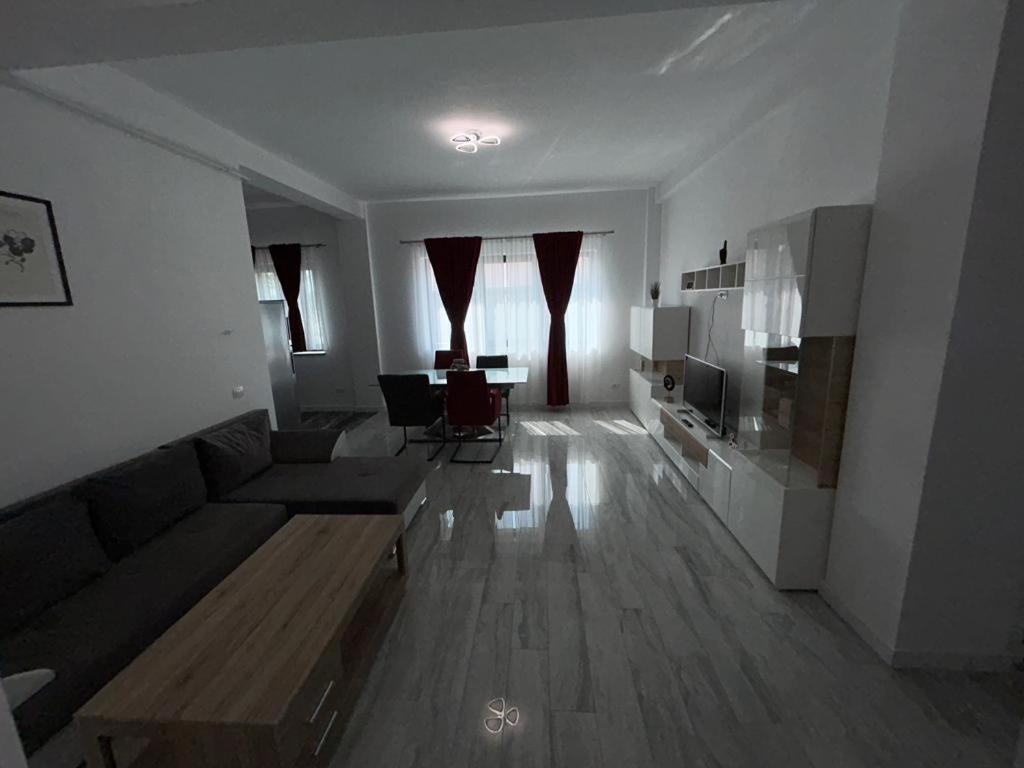 Luxury Cozy Apartments - City Center Sučava Exteriér fotografie